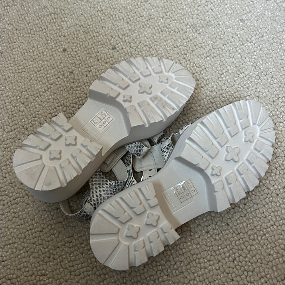 Dolce Vita Latice Sandals Grey White Embossed Leather - Picture 4 of 4